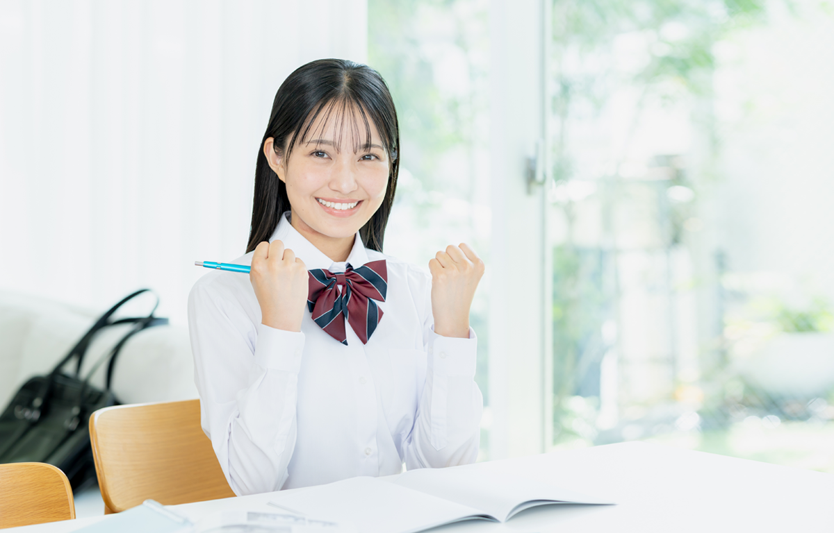 受験勉強に励む高3生にアリナミン製薬から応援グッズをプレゼント！